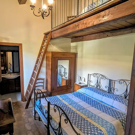 Agriturismo Santa Giusta Farm stay *